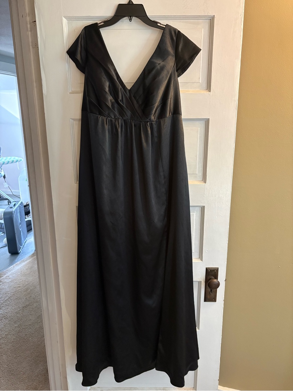 Azazie Allessia Stretch Satin Maternity dress A16
